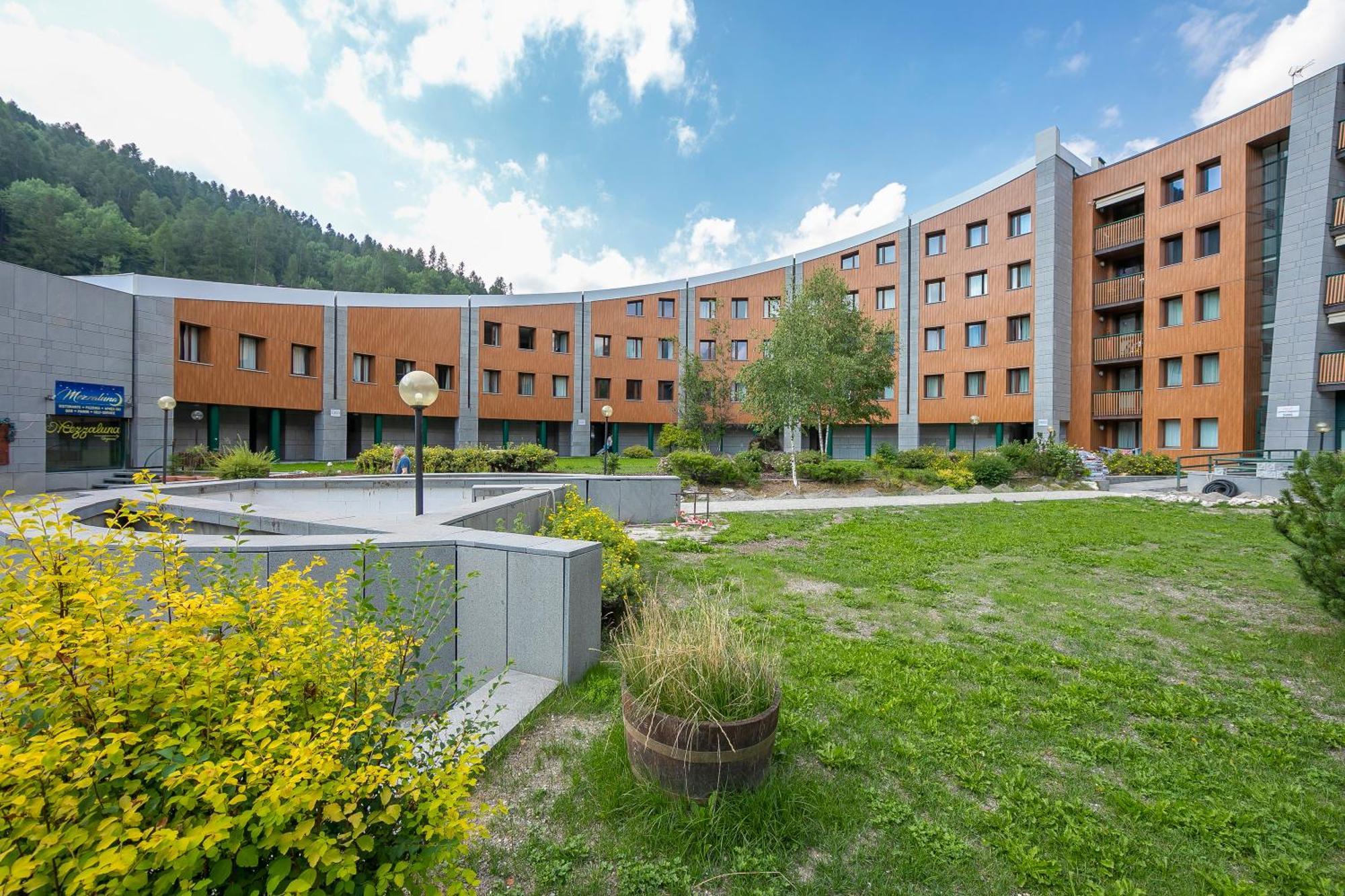 La Marmotta Campo Smith On The Ski Slopes - Happy Rentals Bardonecchia Exterior photo